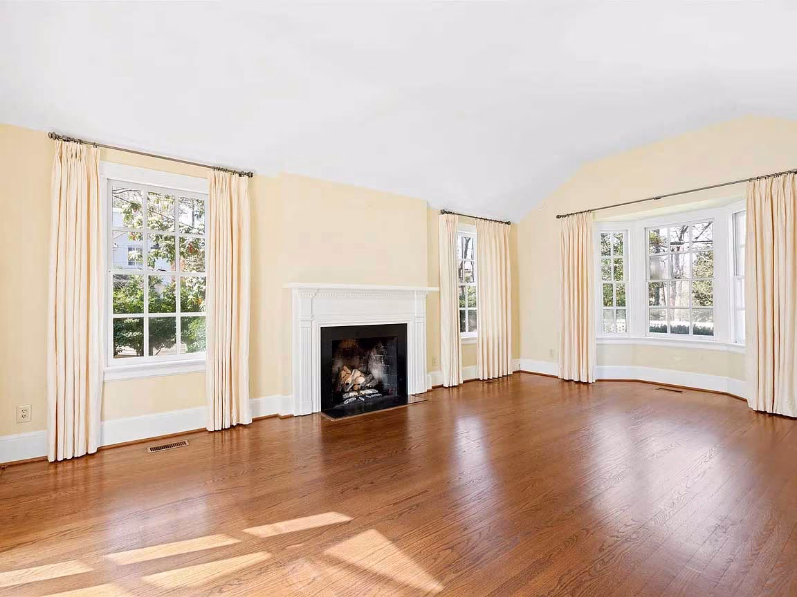 Living room with fireplace